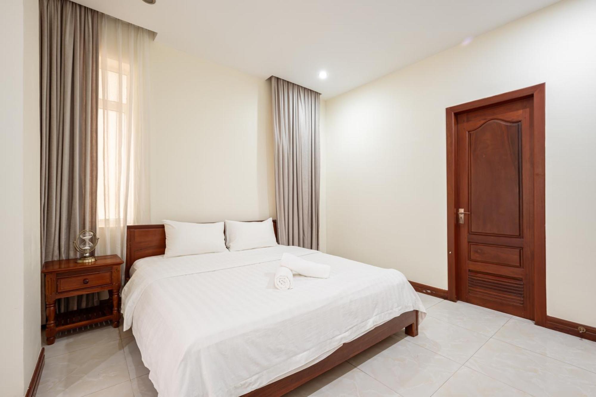 E&V Apartment Phnom Penh Exterior photo