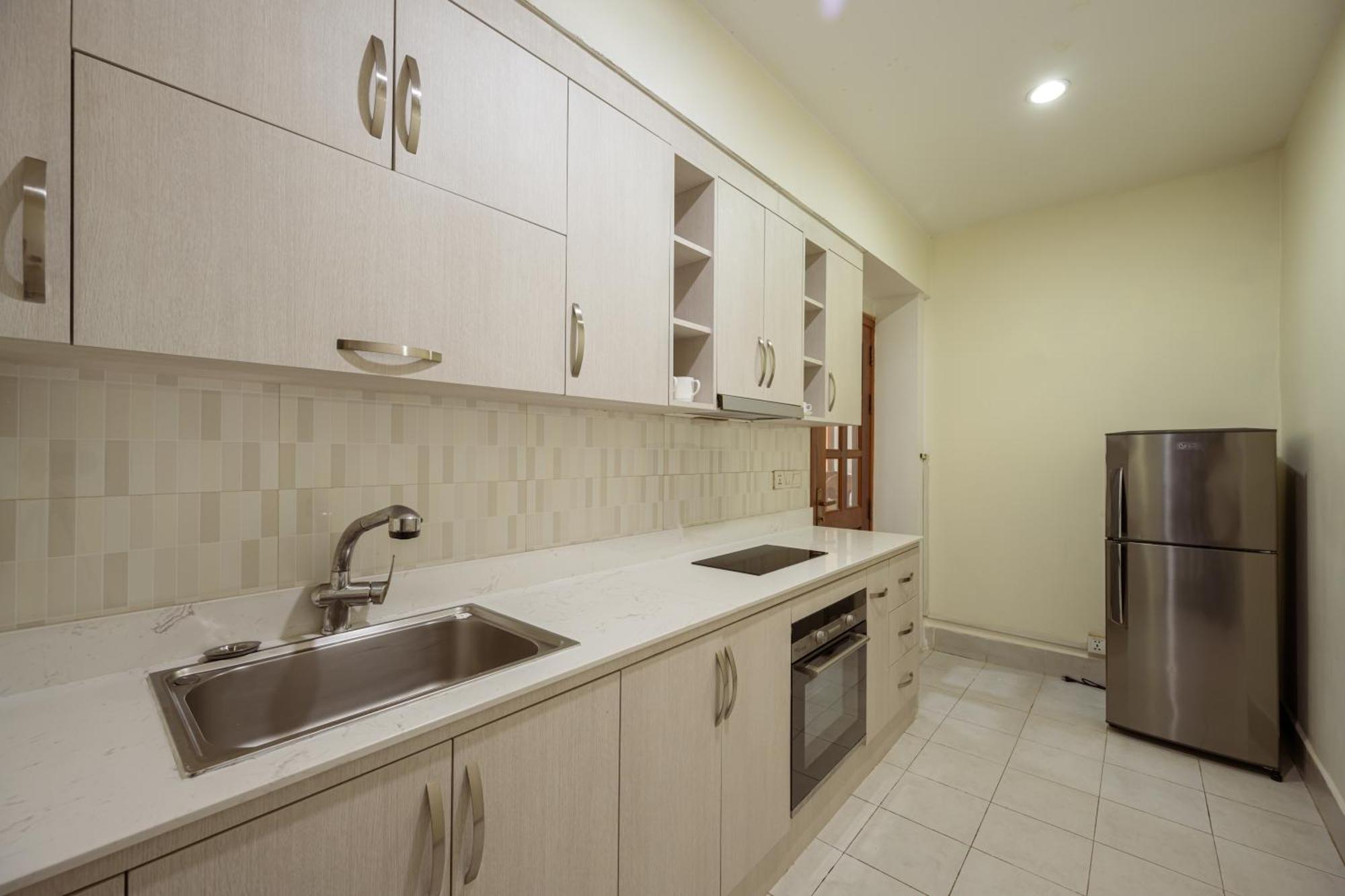 E&V Apartment Phnom Penh Exterior photo