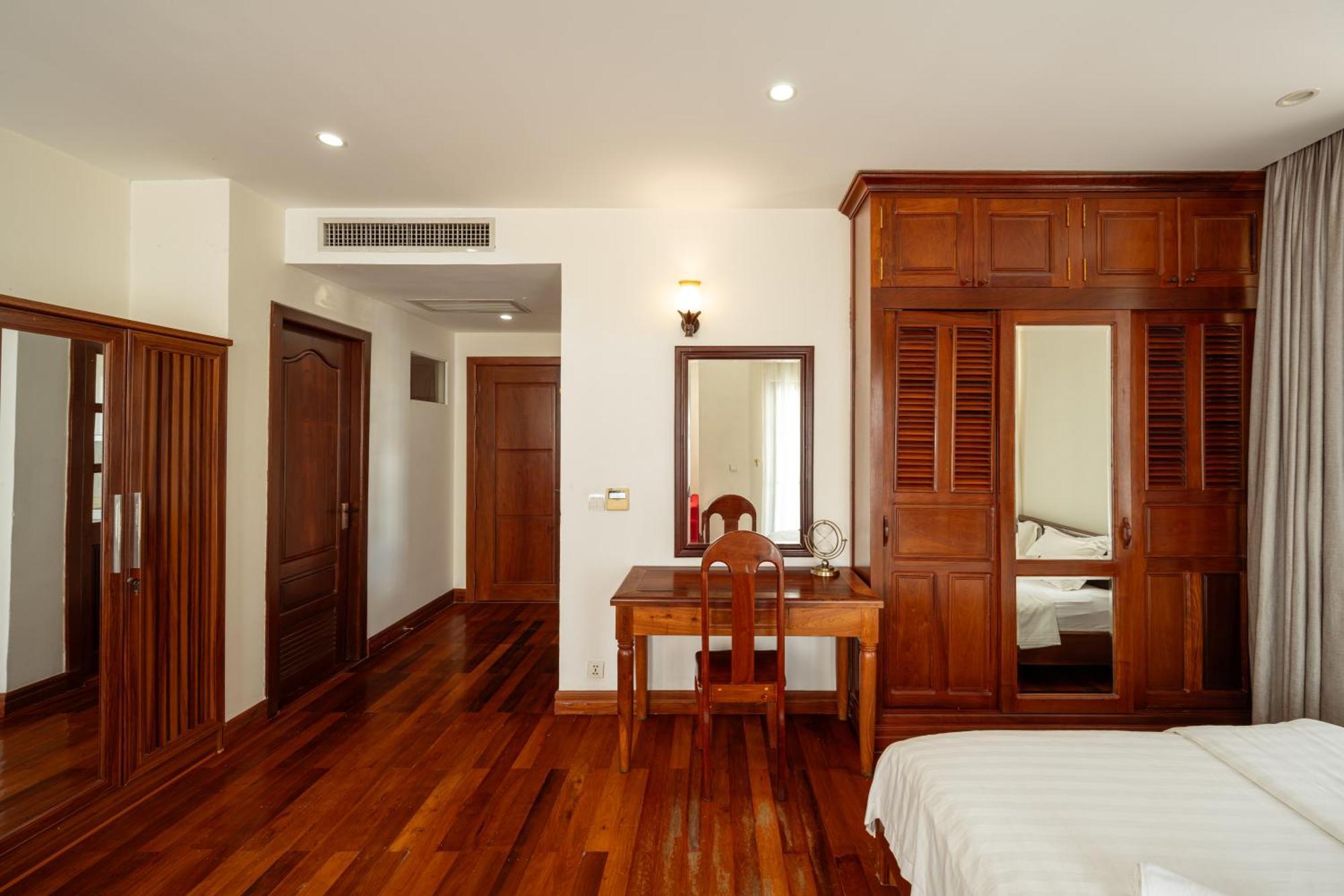 E&V Apartment Phnom Penh Exterior photo