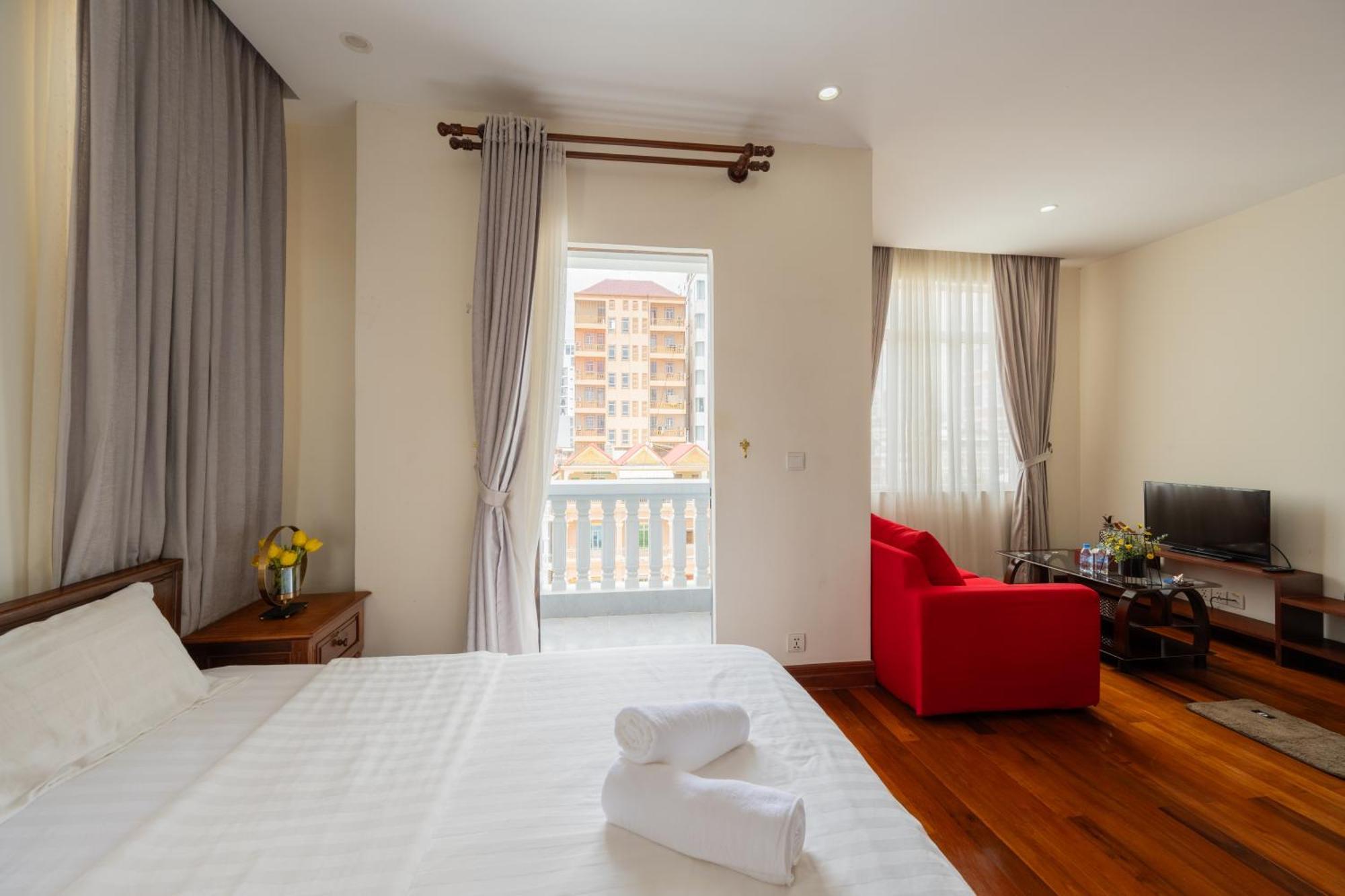 E&V Apartment Phnom Penh Exterior photo
